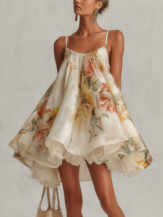 Laurent | Minivestido trapecio de organza floral beige con cenefa de encaje