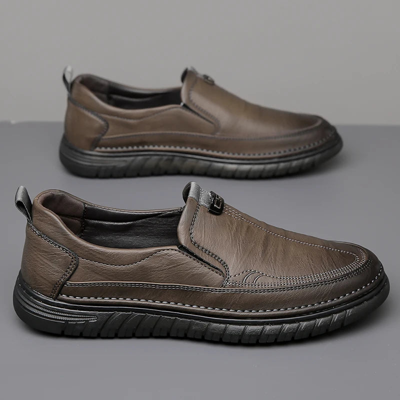 Elegantes zapatos de piel sin cordones
