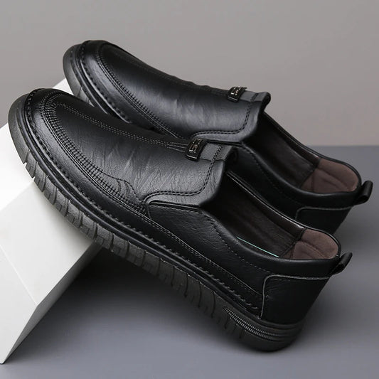 Elegantes zapatos de piel sin cordones