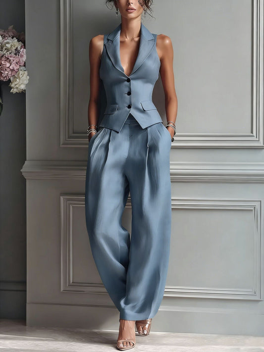 Traje de dos piezas con escote en V