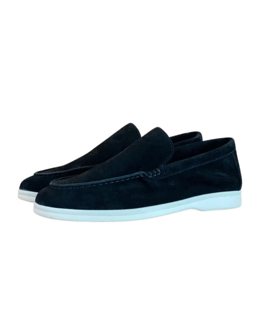 Elegantes mocasines de ante