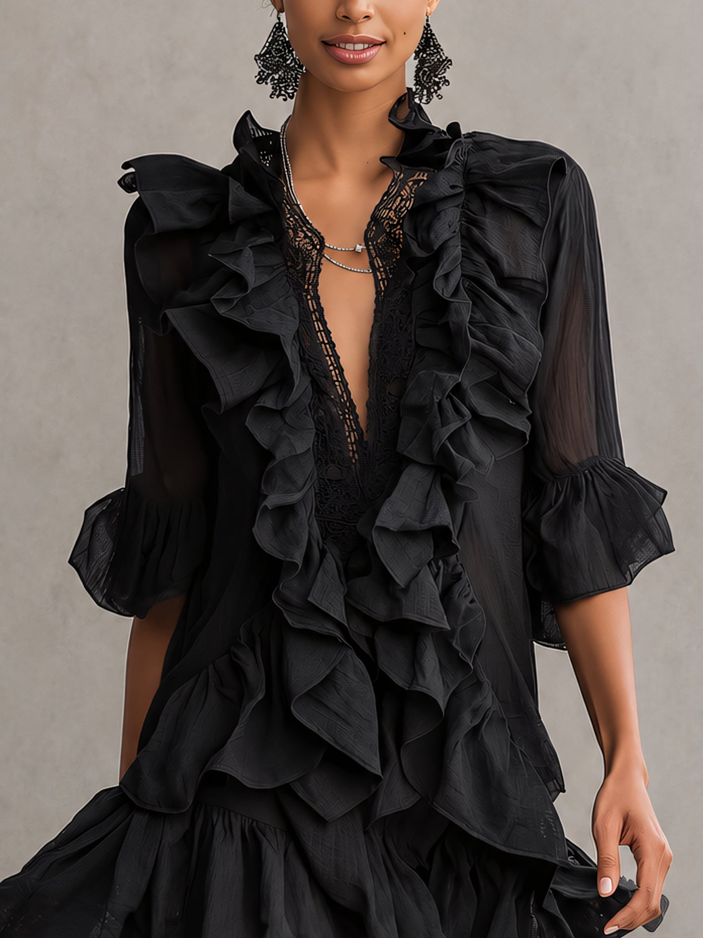 Laurent | Minivestido negro de gasa con volantes