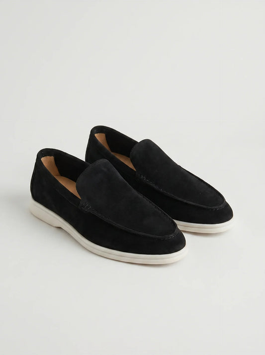 Elegantes mocasines de ante